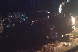 В Сампурском округе «Лада» влетела в автобус: двое погибли, девять — пострадали