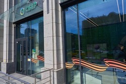  Режим работы Сбера в майские праздники
