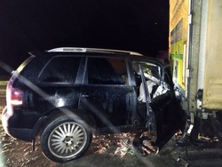 В Моршанском округе иномарка врезалась в стоящую фуру: пострадали двое