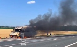 На трассе в Мичуринском округе сгорел «Мерседес»