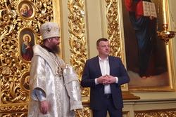Губернатор Александр Никитин принял участие в Пасхальном богослужении