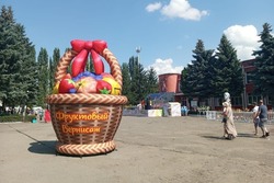 Петровский округ приглашает на фестиваль «Фруктовый вернисаж»