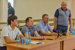 Максим Егоров обсудил с представителями тамбовского спорта перспективы развития в регионе хоккея