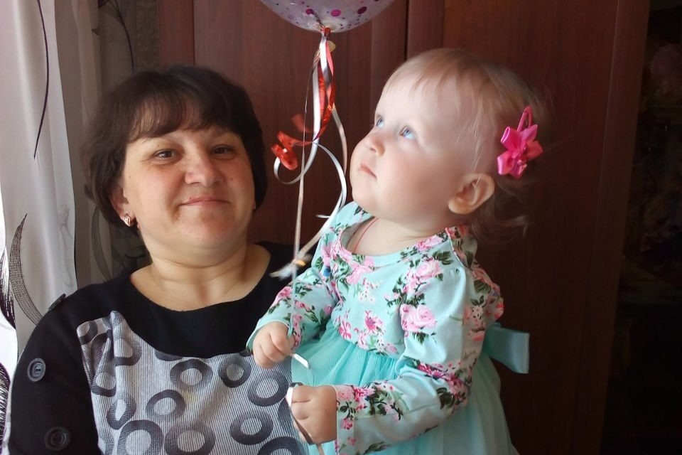 Ирина Лапошкина с внучкой