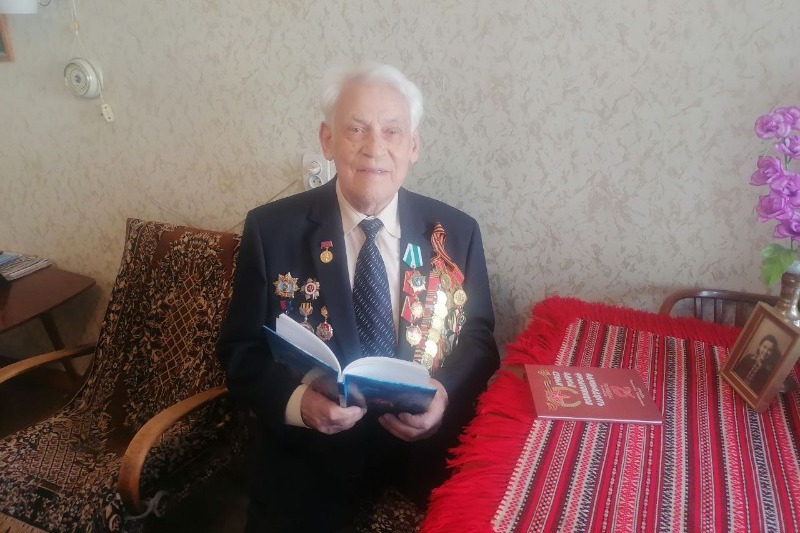 Воздушный стрелок: тамбовчанин Александр Тимофеевич Храмцов участвовал в разгроме немцев в Чехословакии  