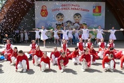 В Котовске прошел фестиваль неваляшки 