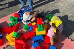 На улицах Полынковской и Киквидзе областного центра прошло «Лето в Тамбове»