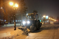 В Тамбове продолжают устранять последствия снегопада