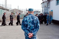 Сотрудника тамбовского УФСИН будут судить за взятки на миллион рублей