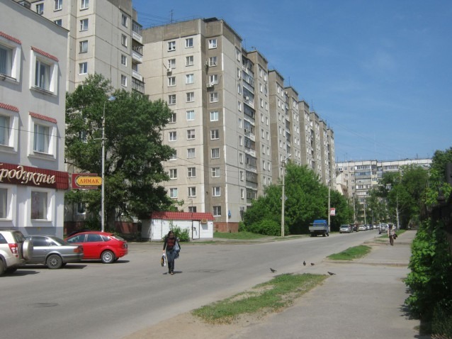 Улица имени Героя Советского Союза Дмитрия Барашева.
