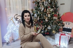 Жительница Кирсанова украсила ёлку особенными игрушками