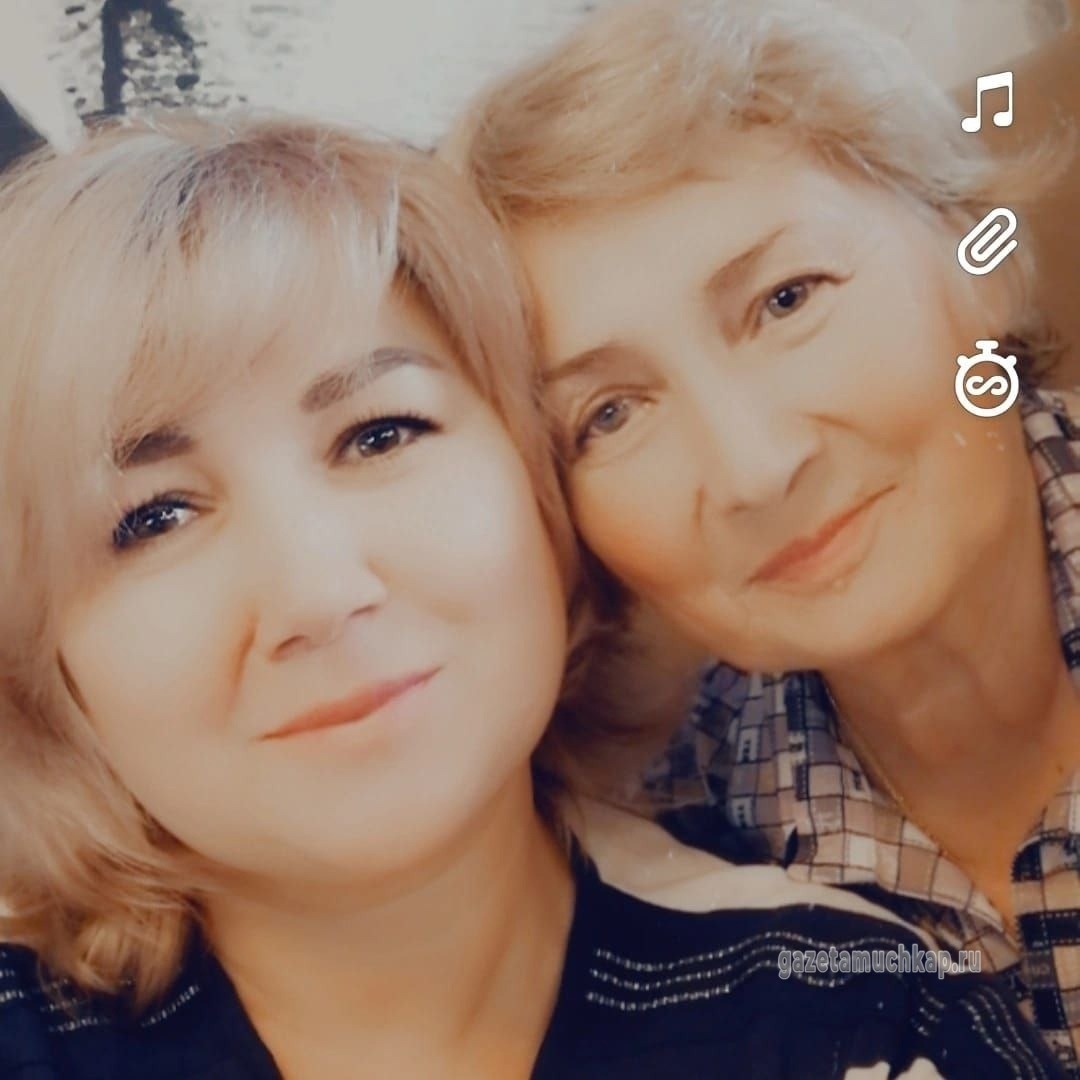 Елена Синицына с мамой Любовью Ансимовой