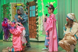 «Фантазёрам» - 20 лет: детский театр отметил юбилей новым спектаклем