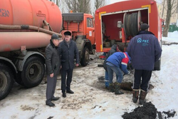 Авария на канализационном коллекторе в центре Тамбова устранена
