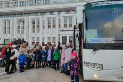 Новогоднюю елку в Москве посетят дети военных и мобилизованных Тамбовщины