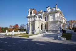 В усадьбе Асеевых откроется выставка петербургских художников «Из Марьино во Францию»