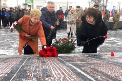 В Новоайдарском округе ЛНР открыли мемориал, реставрированный тамбовчанами