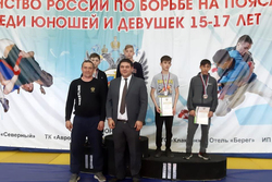 У тамбовских борцов золотая, серебряная и бронзовая награды