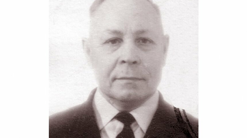 Михаил Манякин.
