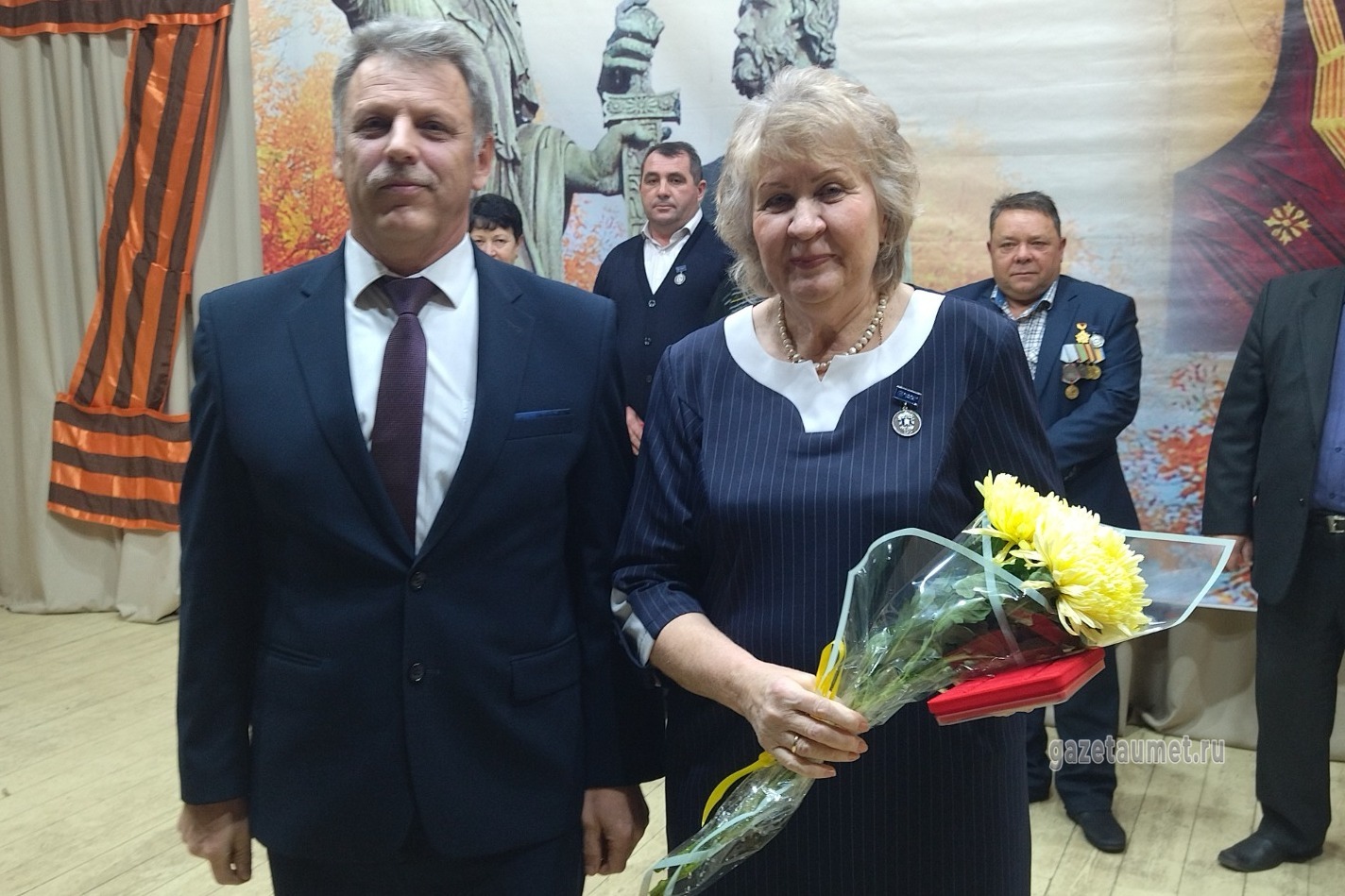 Награда заместителю главы администрации района Юлии Завражиной
