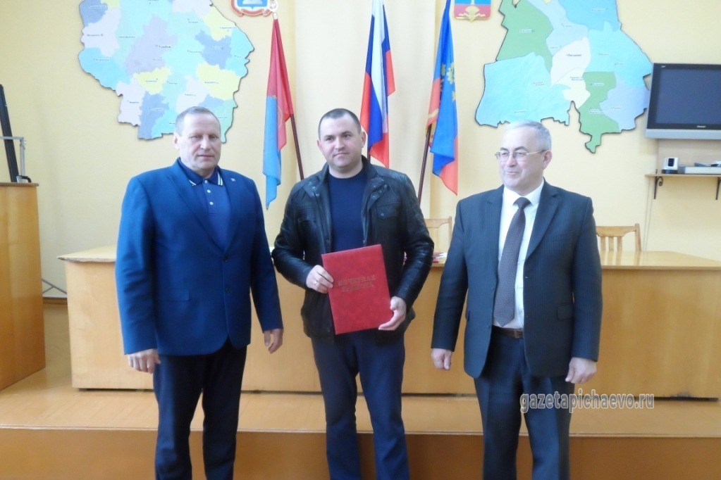 Почётную грамоту областной Думы вручили Алексею Никулину