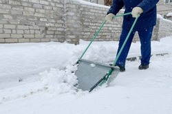 Максим Егоров поручил усилить работу по расчистке улиц от снега