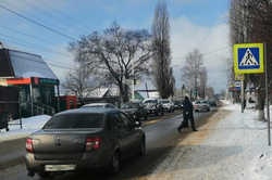 В Мичуринске фургон сбил школьницу на «зебре»