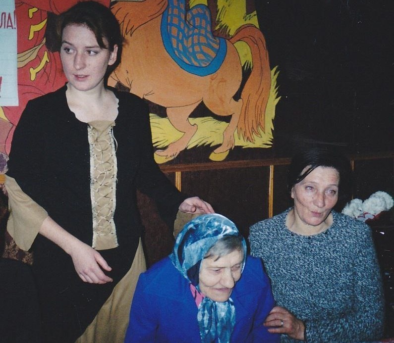 Надежда Бренёва, её мама — Нина Вишнякова, и бабушка — Александра Ивановна