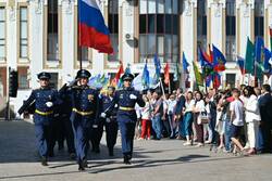 В Тамбовской области партийцы приняли участие в праздновании Дня Государственного флага Российской Федерации