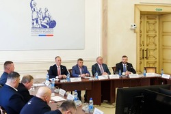 Сенатор Алексей Кондратьев предложил вернуть начальную военную подготовку