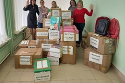 Сотрудники тамбовского Росреестра собрали гуманитарную помощь для беженцев
