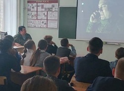 Тамбовским школьникам показали патриотический клип «Донбасс»