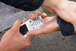 В Моршанске 26-летний парень отобрал у ребёнка телефон и деньги