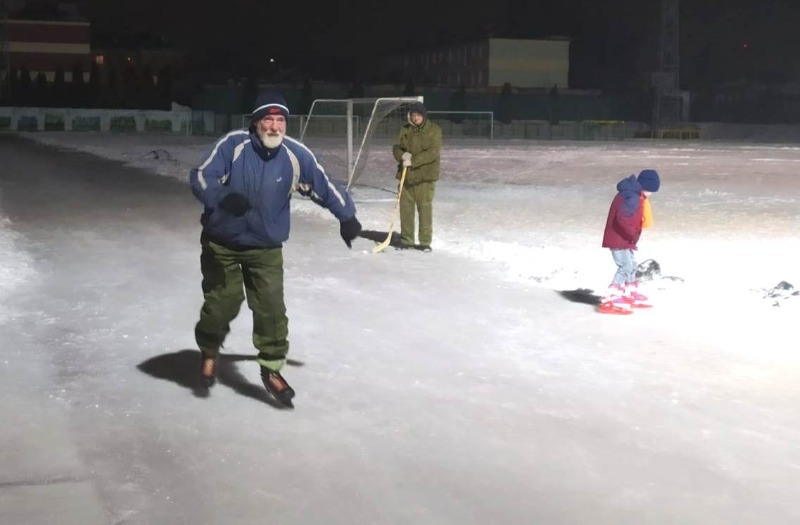 Медведева на катке