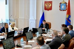 Евгений Первышов обсудил с правительством ситуацию на розничном рынке топлива