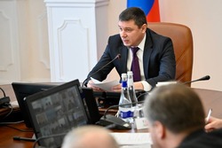 Губернатор Евгений Первышов призвал включать участников СВО в структуры муниципальной власти