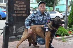 Анастасия и Марта помогут: тамбовский кинолог награждена медалью за доблесть
