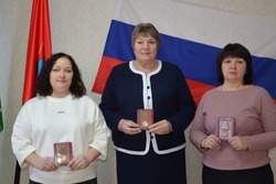Тамбовчанок наградили медалями «За содействие СВО»