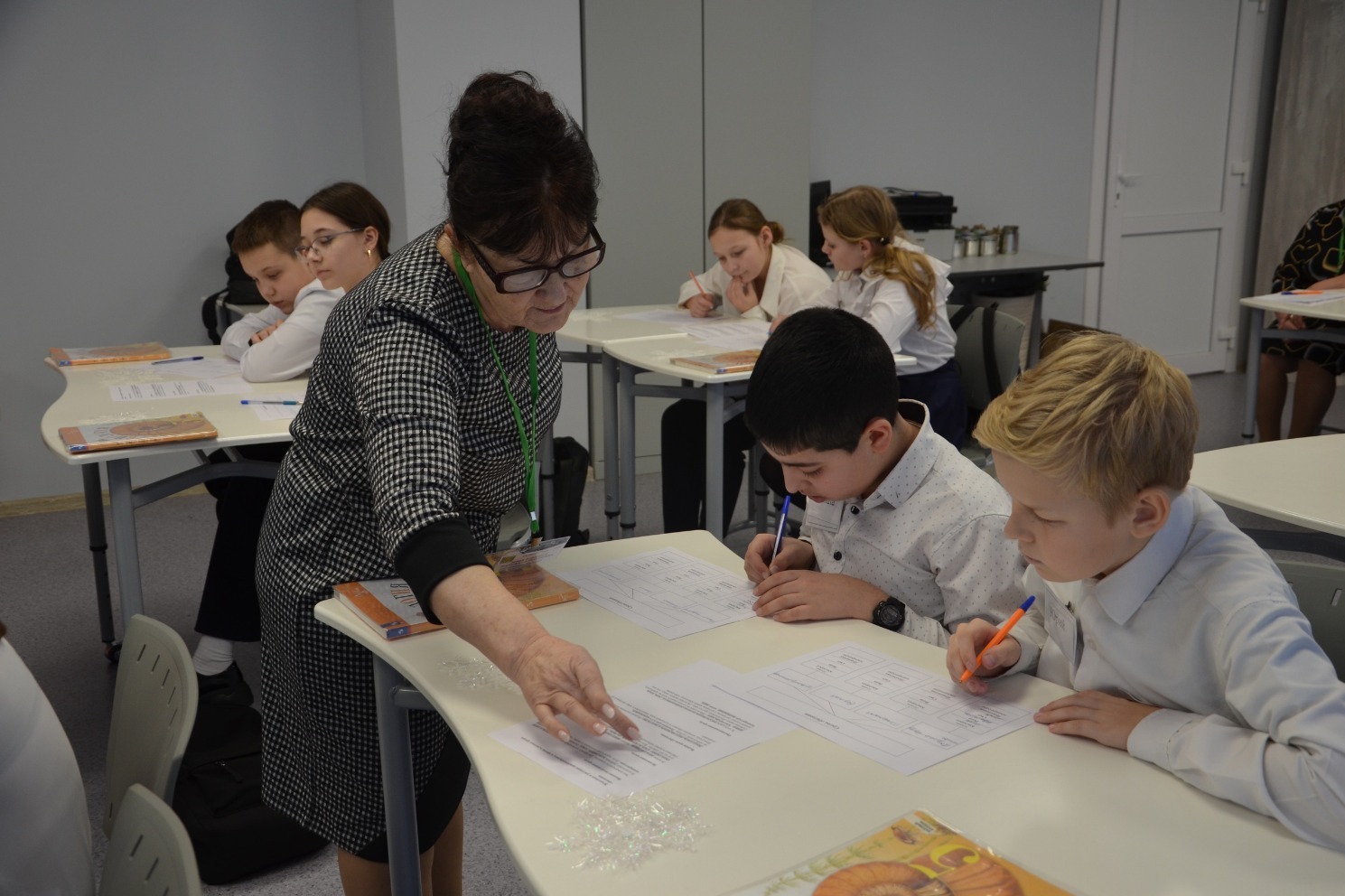 Занятие ведёт Надежда Никулина
