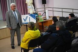 Спикер областного парламента Евгений Матушкин навестил беженцев из ДНР и ЛНР