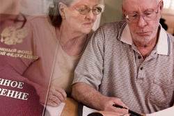 В марте пожилые тамбовчане получат пенсии досрочно