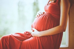 В области на питание беременным женщинам и кормящим матерям выделят 5,7 млн рублей