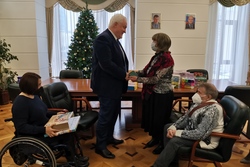Председатель областной Думы Евгений Матушкин встретился с членами организации молодых инвалидов «Аппарель»