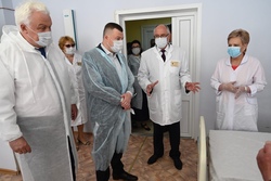 Александр Никитин проверил готовность центра лечения COVID-19 в Уварово