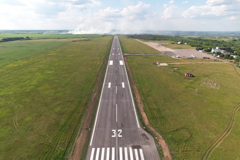 На новую пятилетку: региональный аэропорт продолжит перевозку пассажиров