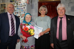 Кирсановцам вручены жилищные сертификаты