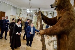 Делегация Новоайдарского района ЛНР ознакомилась с экспозициями Краеведческого музея