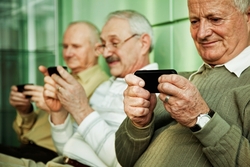 Пожилых тамбовчан научат пользоваться мобильными мессенджерами