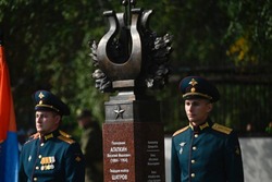 Памятный знак военным композиторам Агапкину и Шатрову установили в Тамбове