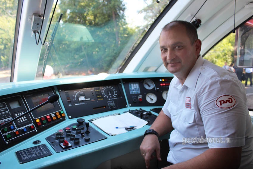 Машинист поезда Андрей Межов